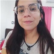 Profesora de Inglés brinda clases online